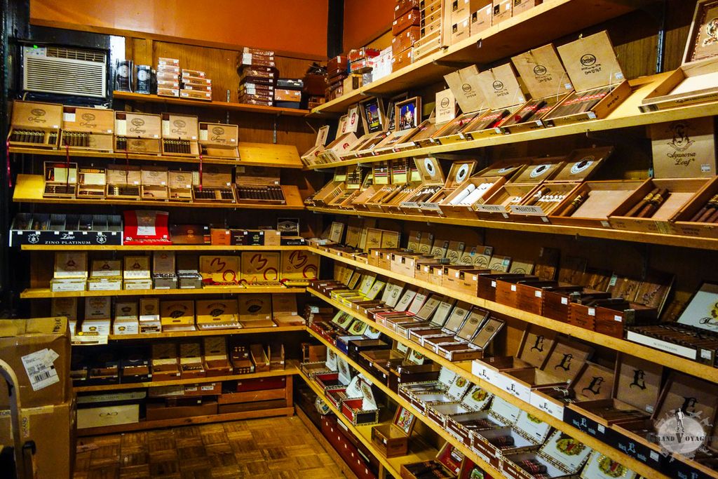 Une belle cave à cigare. Une belle cave à cigare.