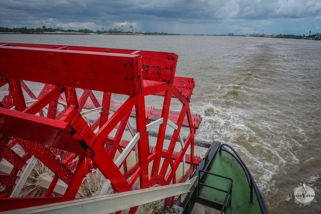 La roue à aube. Beau mais pas vraiment efficace, on se traîne. La roue à aube. Beau mais pas vraiment efficace, on se traîne.