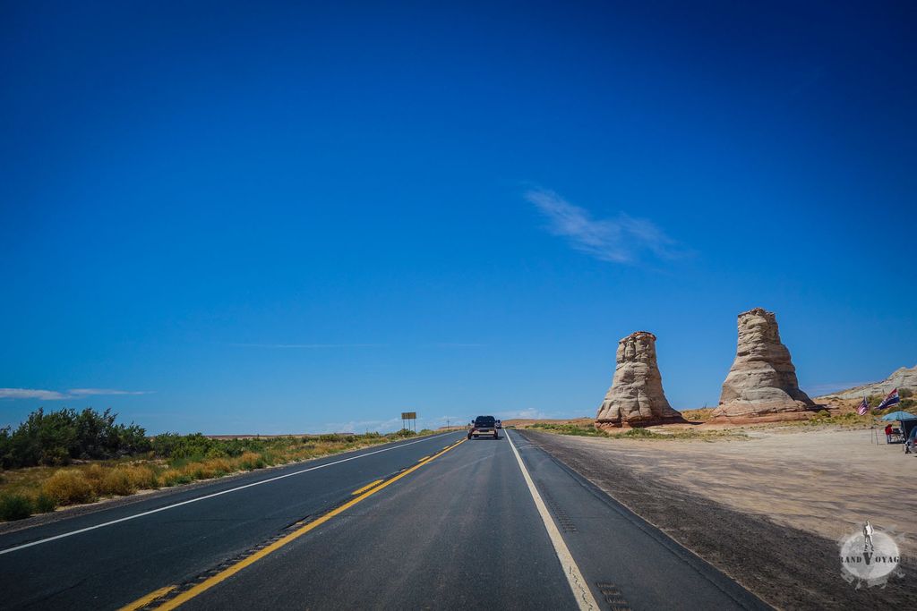 En chemin, de drôles de cailloux nous observent. En chemin, de drôles de cailloux nous observent.