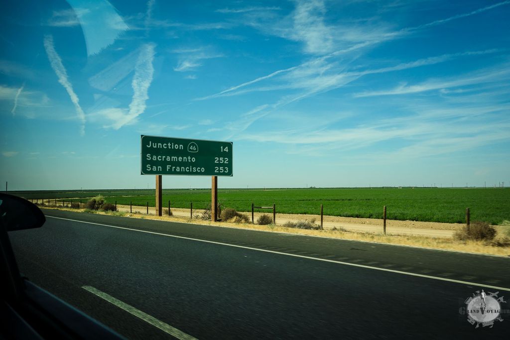 On s'approche du but ! Et derrière, à perte de vue, des vergers (beaucoup d'oranger et consorts) On s'approche du but ! Et derrière, à perte de vue, des vergers (beaucoup d'oranger et consorts)