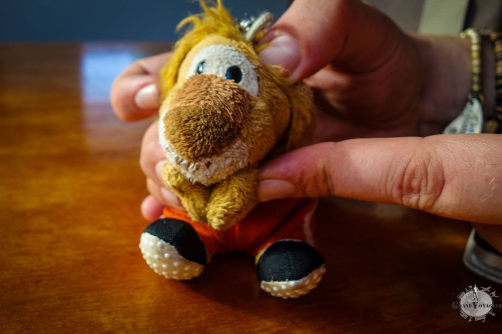 T-Chat ne se sent pas vraiment très bien non plus. T-Chat ne se sent pas vraiment très bien non plus.