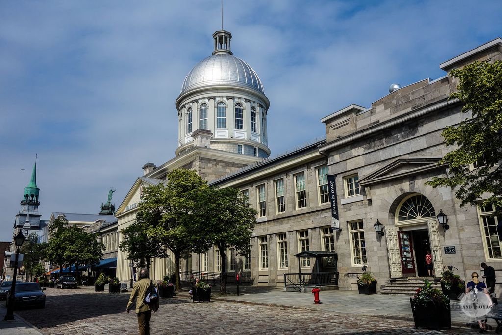 Le Marché Bonsecours. Pas eu la présence d'esprit d'aller jeter un coup d'oeil à l'intérieur... Le Marché Bonsecours. Pas eu la présence d'esprit d'aller jeter un coup d'oeil à l'intérieur...