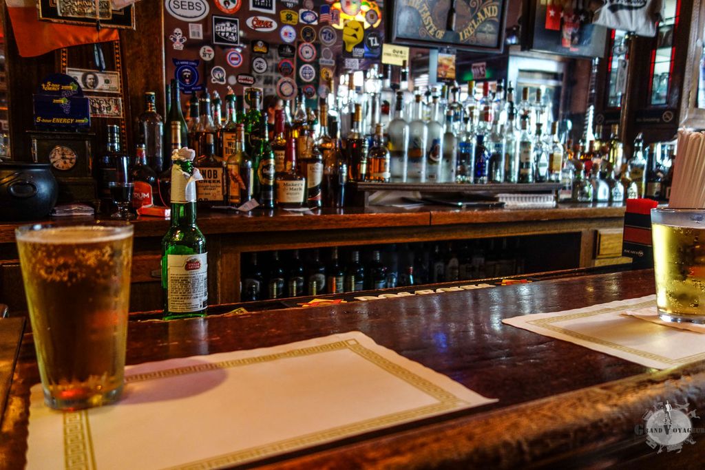 Une bière juste avant que la bouffe n'arrive. Une bière juste avant que la bouffe n'arrive.