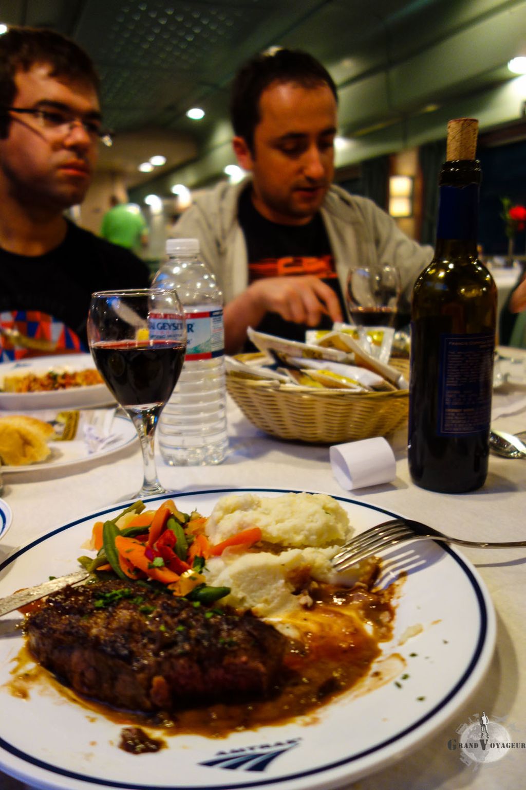 Un gros steak, miam ! Un gros steak, miam !