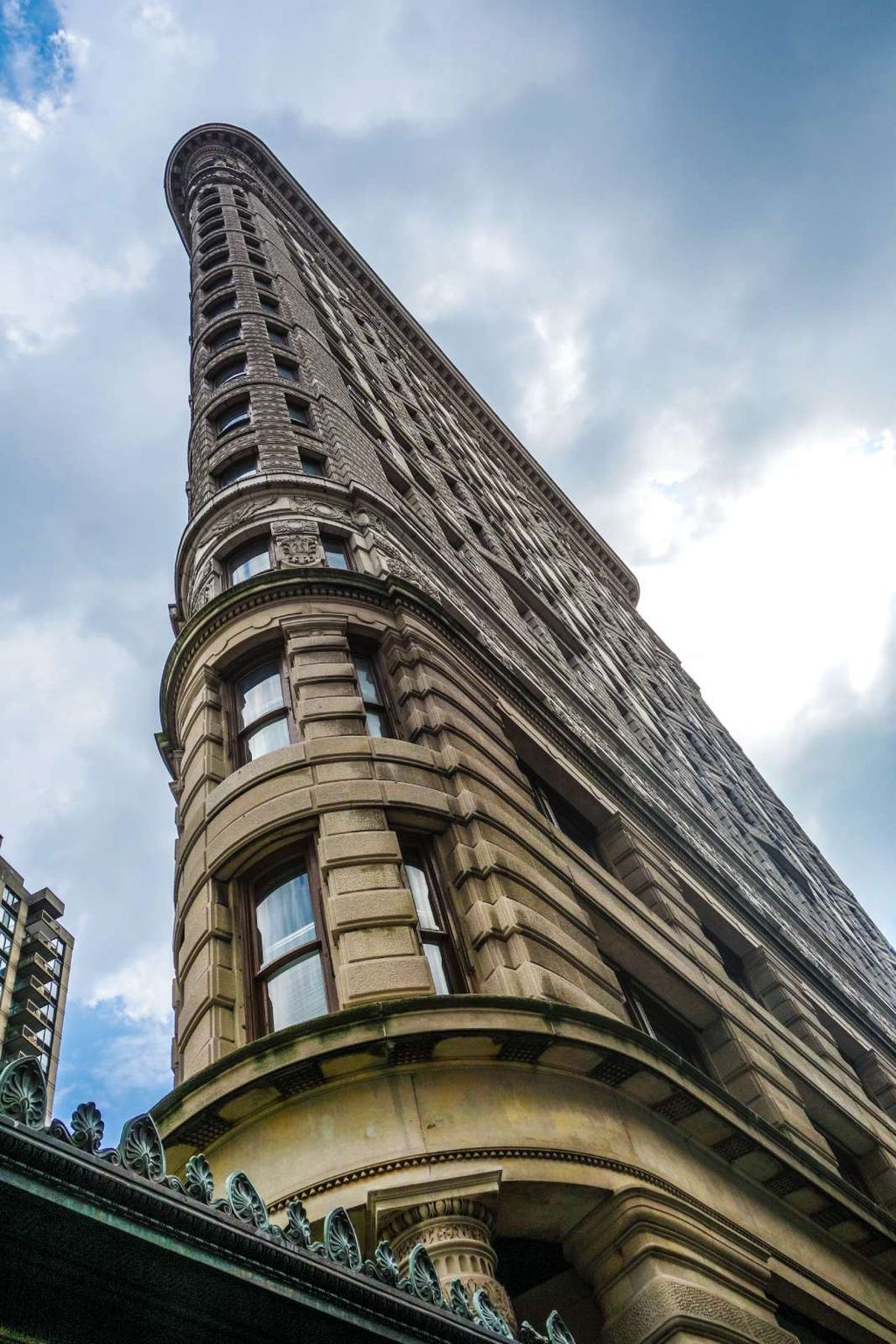 The Flatiron Building, le gratte-ciel tout en étroitesse The Flatiron Building, le gratte-ciel tout en étroitesse