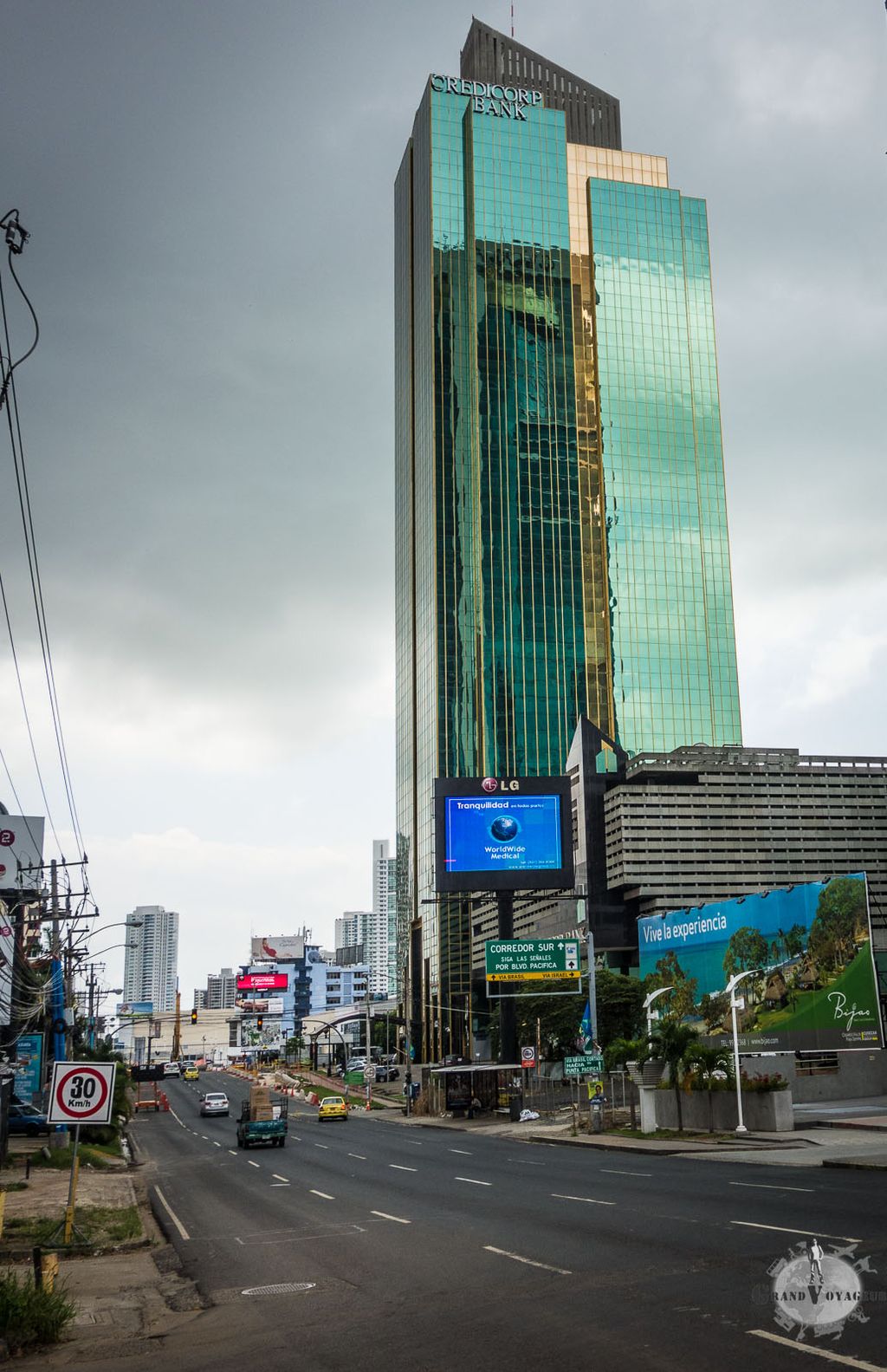 Credicorp Bank, banque panaméenne. Credicorp Bank, banque panaméenne.