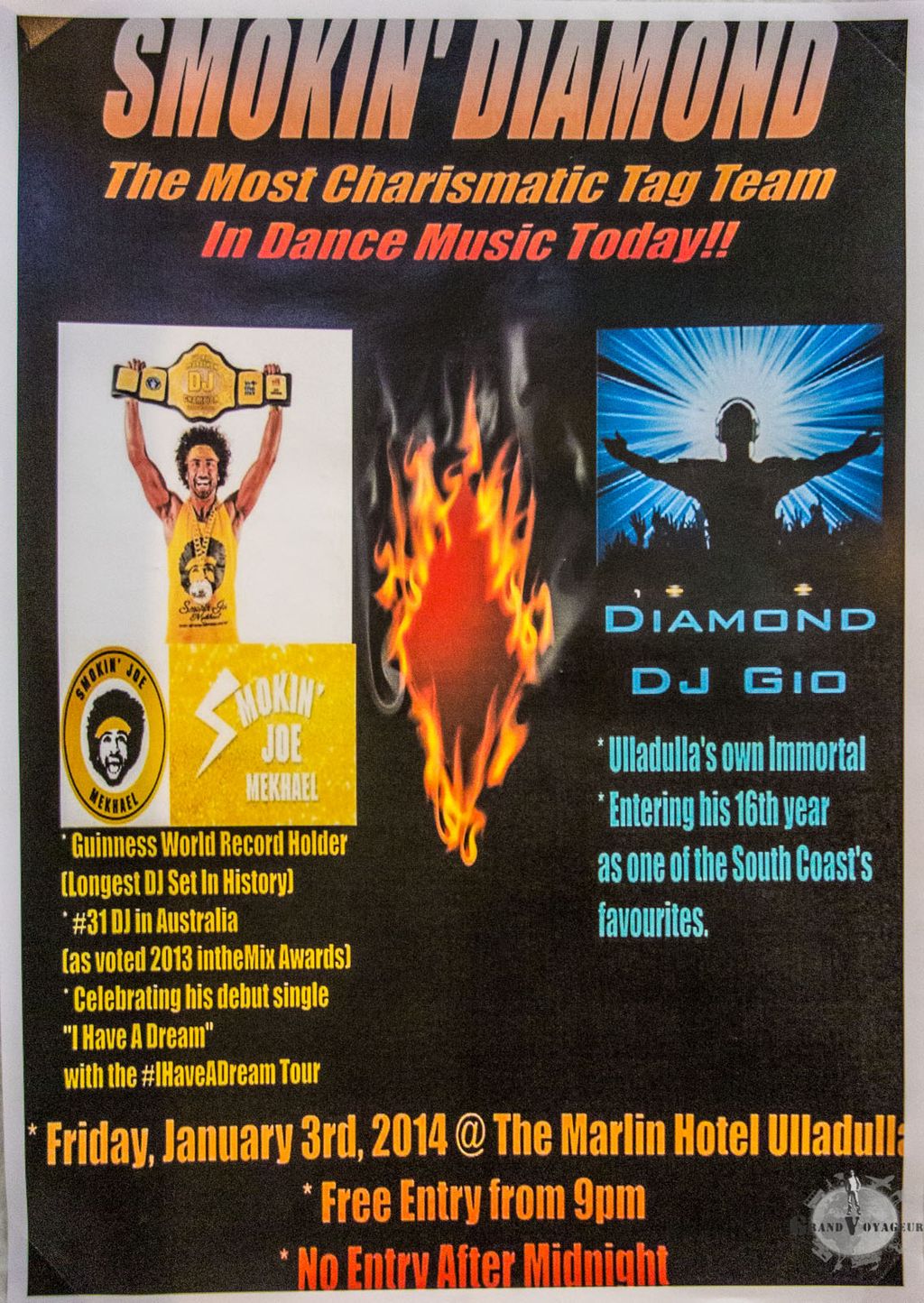 C'est pas notre chance ça ? Deux DJ pour le prix d'un. Et des pointures en plus. On va passer une bonne soirée... C'est pas notre chance ça ? Deux DJ pour le prix d'un. Et des pointures en plus. On va passer une bonne soirée...