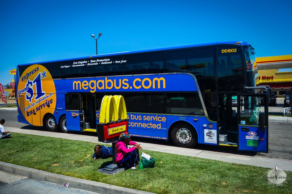 Notre "Megabus", bus low cost mais doté d'un toit en verre et wifi intégré. Parfait ! Notre "Megabus", bus low cost mais doté d'un toit en verre et wifi intégré. Parfait !