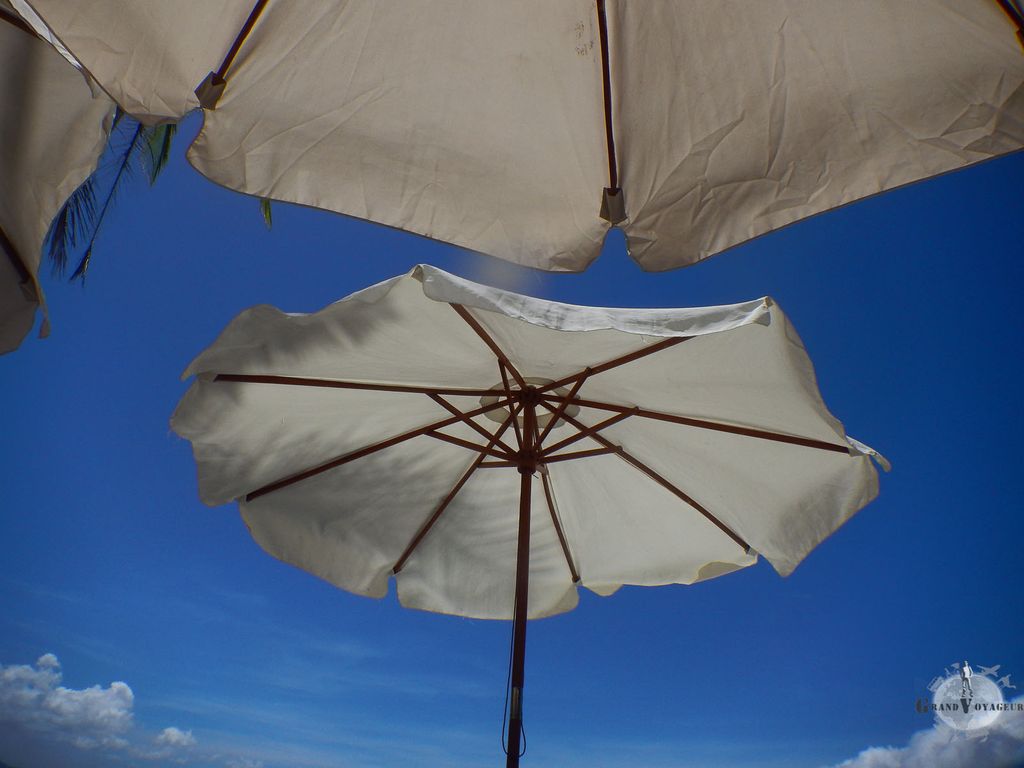 Le reste du temps c'est du grand beau temps. Le reste du temps c'est du grand beau temps.