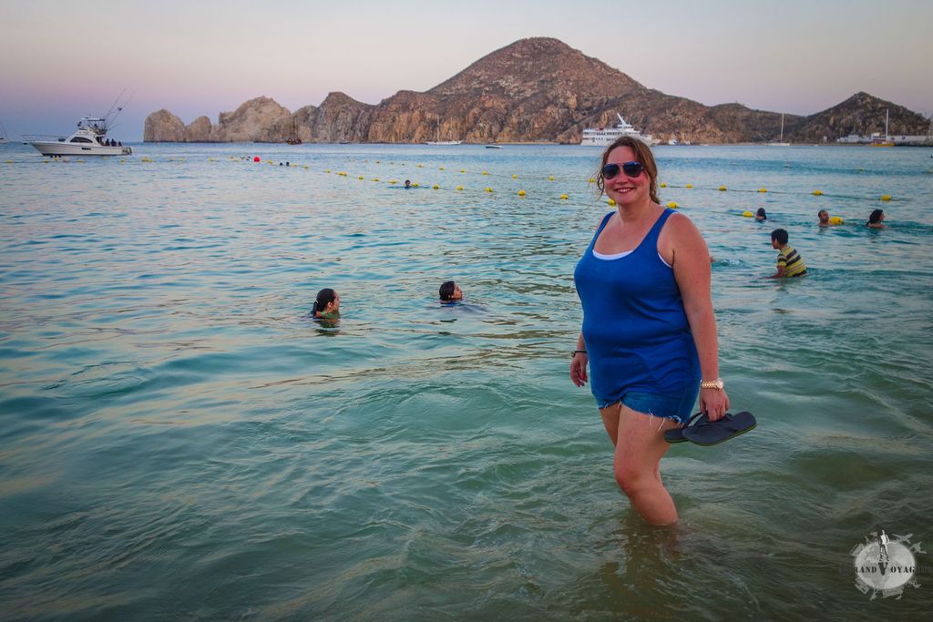 Les pieds dans le pacifique tiède. Les pieds dans le pacifique tiède.