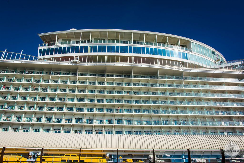 C'est décidément un gros machin.