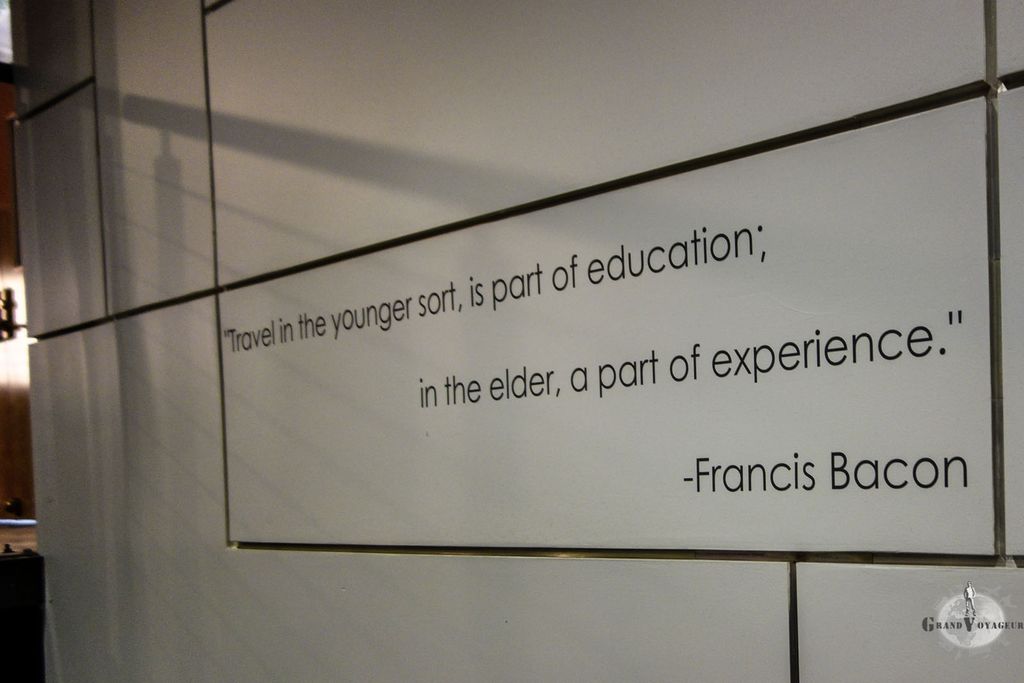 Francis Bacon :"Le voyage quand on est jeune fait partie de l'éducation ; quand on est plus âgé, il fait partie de l'expérience". Francis Bacon :"Le voyage quand on est jeune fait partie de l'éducation ; quand on est plus âgé, il fait partie de l'expérience".