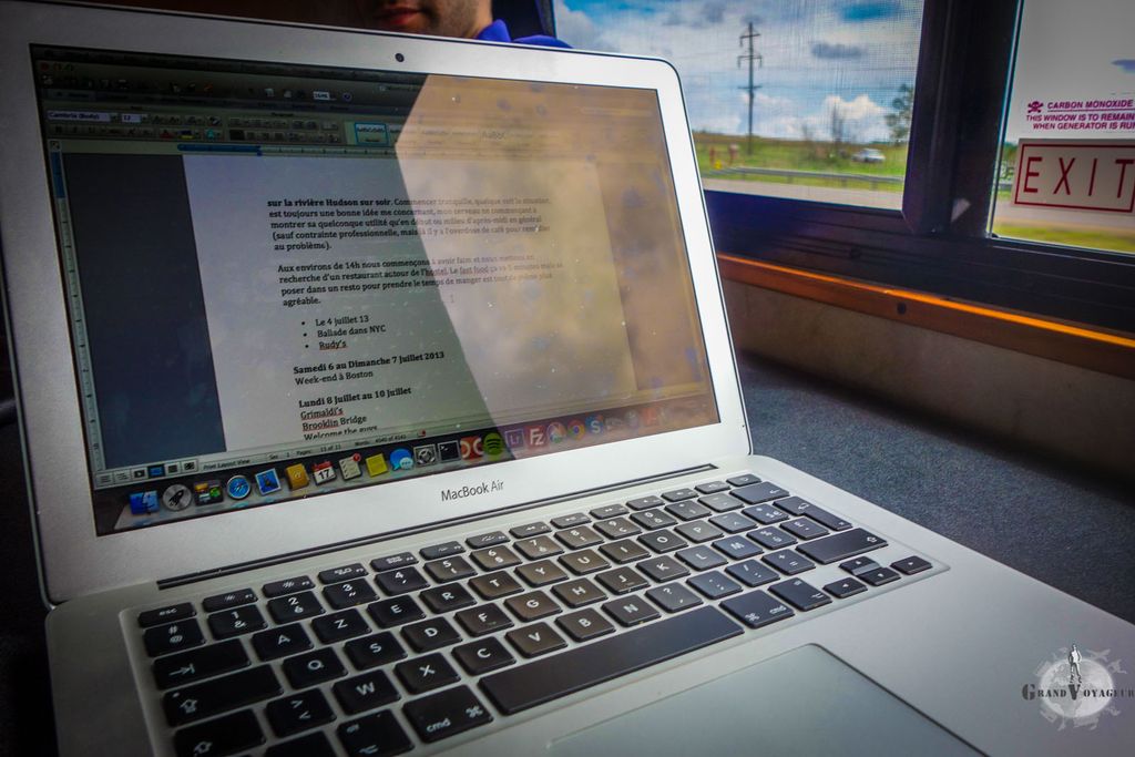 Pendant ce temps là, je blogue. Pendant ce temps là, je blogue.