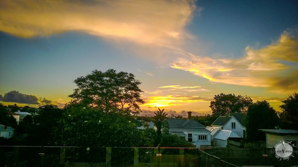 Coucher de soleil pour nous apaiser d'une journée aussi stressante. Coucher de soleil pour nous apaiser d'une journée aussi stressante.