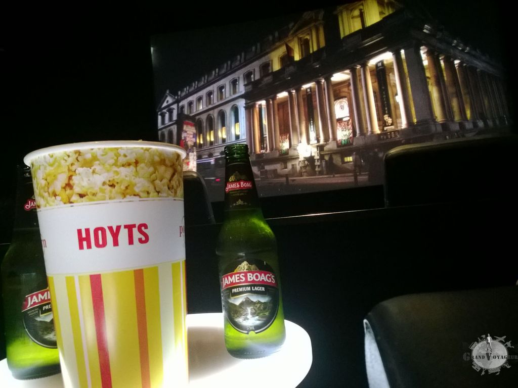 Les bandes annonces sont presque finies, et nous sommes parés pour le film ! Les bandes annonces sont presque finies, et nous sommes parés pour le film !