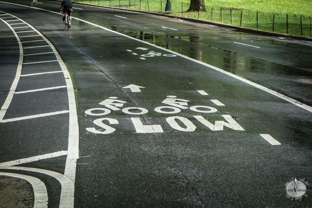 A Central Park, les chauffards sont les cyclistes. Il faut leur demander de ralentir. A Central Park, les chauffards sont les cyclistes. Il faut leur demander de ralentir.