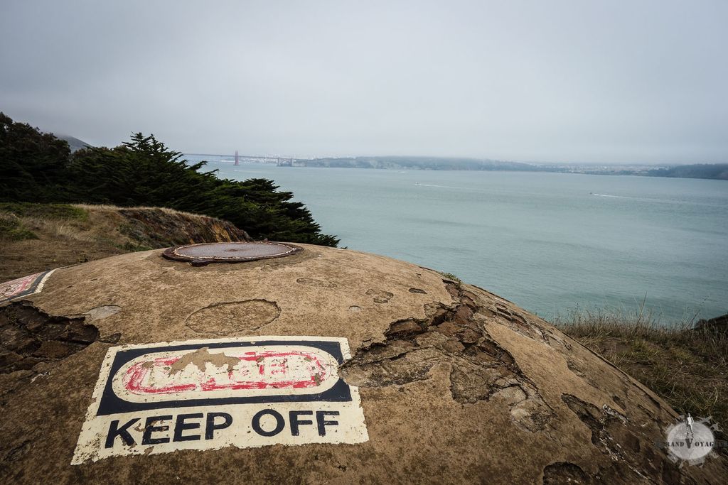 Des anciens silos, eux aussi mis en place pendant la Guerre Froide. Des anciens silos, eux aussi mis en place pendant la Guerre Froide.