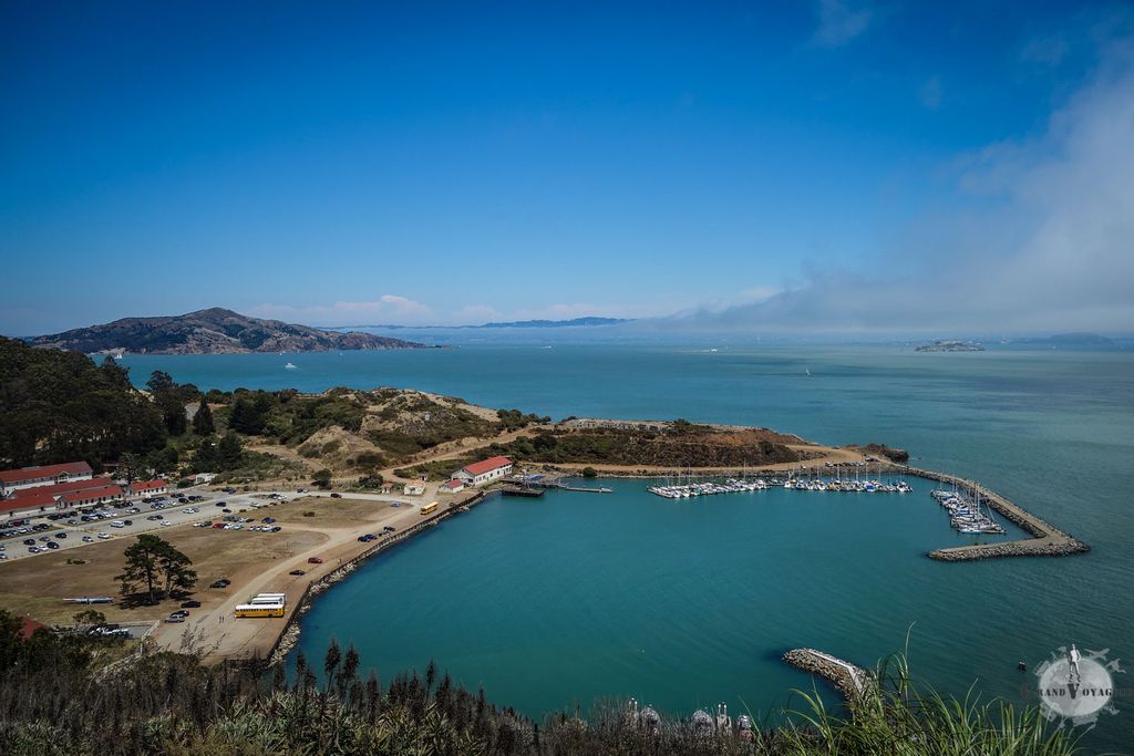 Le petit port dans la Horseshoe Bay. Il donne envie d'aller à sa rencontre. Le petit port dans la Horseshoe Bay. Il donne envie d'aller à sa rencontre.
