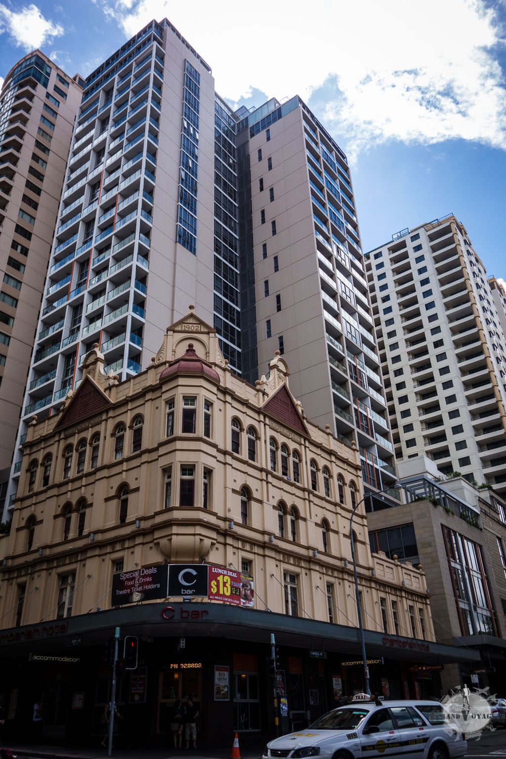 ... et de gros gratte-ciel ... et de gros gratte-ciel