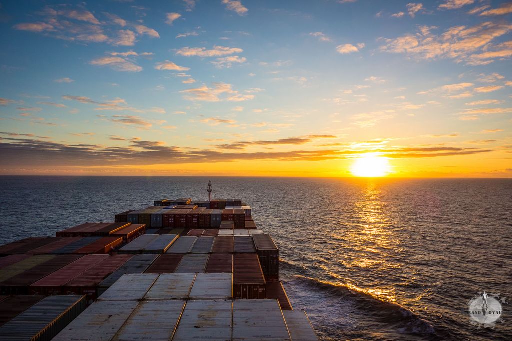 Image for Traversée du Pacifique à bord du Cargo Bahia Negra : semaine 1