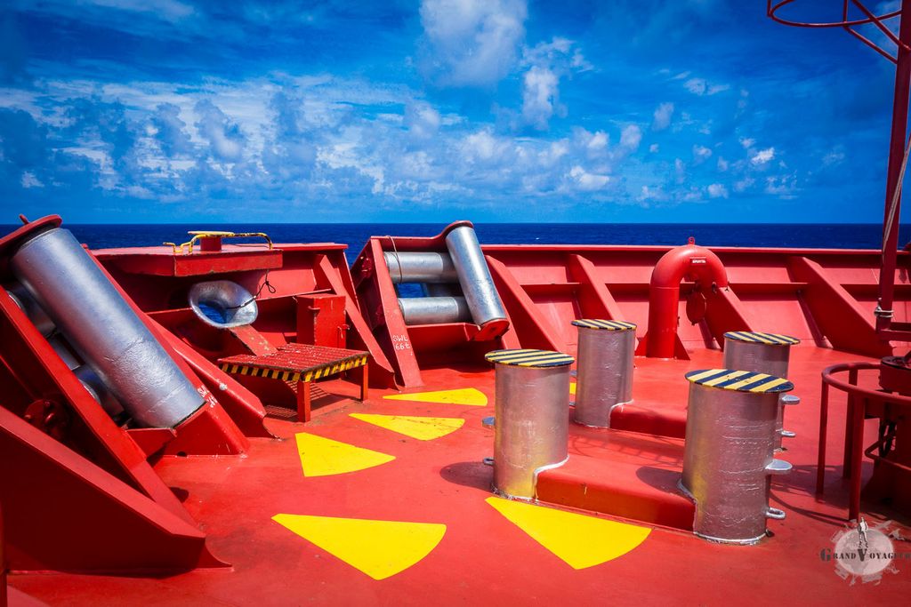 Les rouleaux servent à passer et bloquer les lourdes cordes, lorsque le navire est amarré.